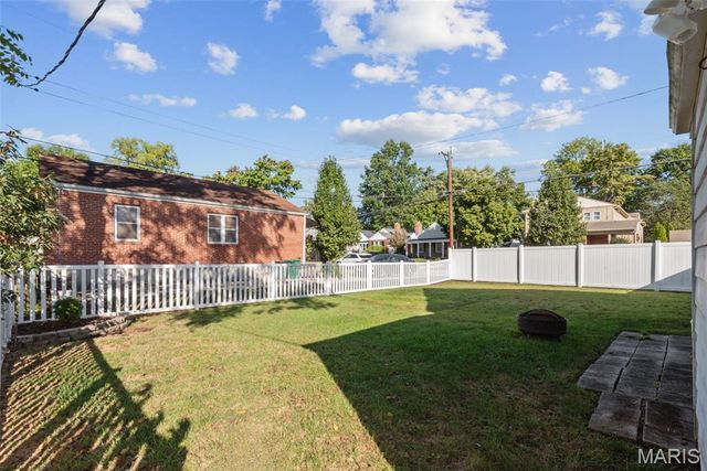 2301 Hilton Avenue, Brentwood, MO 63144