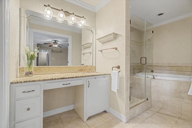 131 Lily Street, Lake Jackson, TX 77566