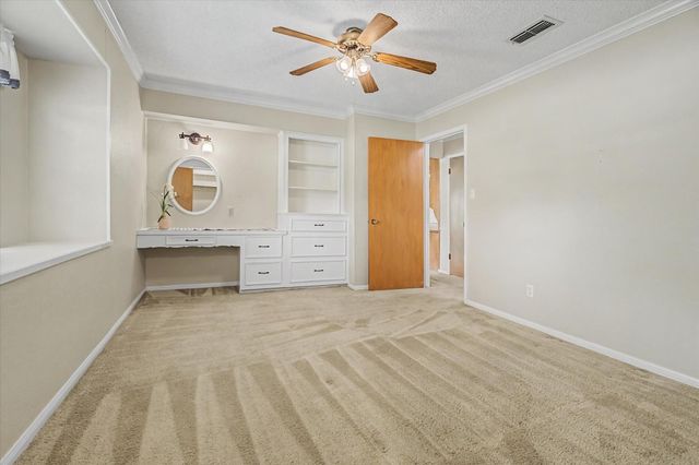 131 Lily Street, Lake Jackson, TX 77566