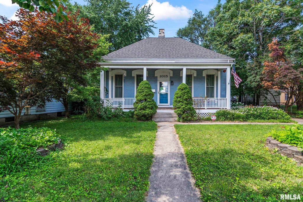 1015 W WASHINGTON Street, Springfield, IL 62702