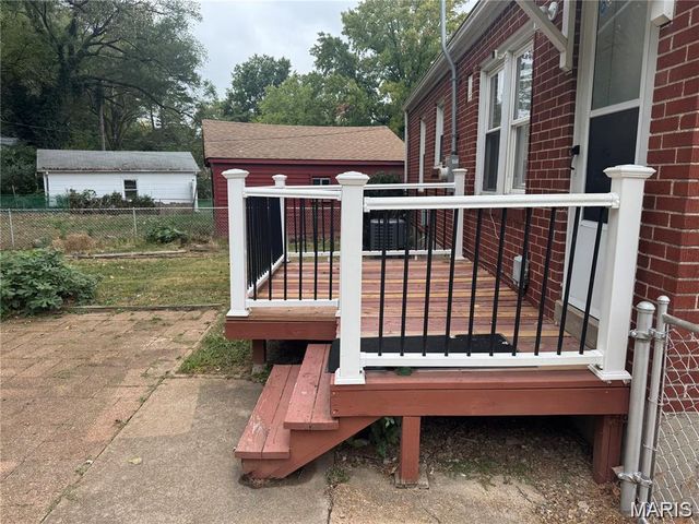 840 Pershall Road, Florissant, MO 63031