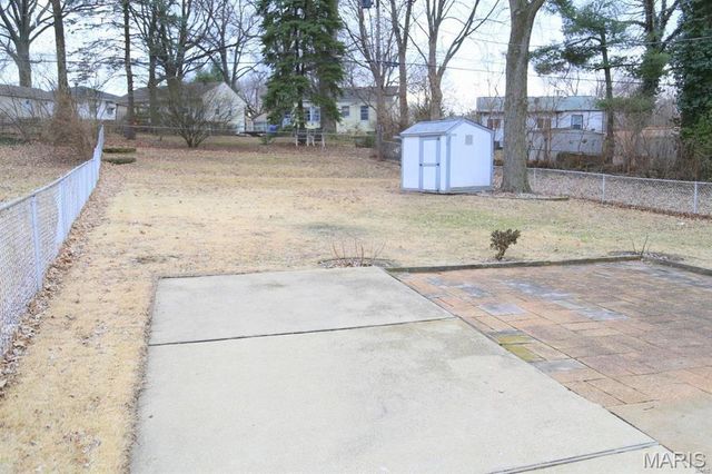 840 Pershall Road, Florissant, MO 63031