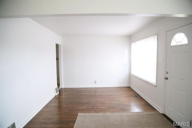 840 Pershall Road, Florissant, MO 63031
