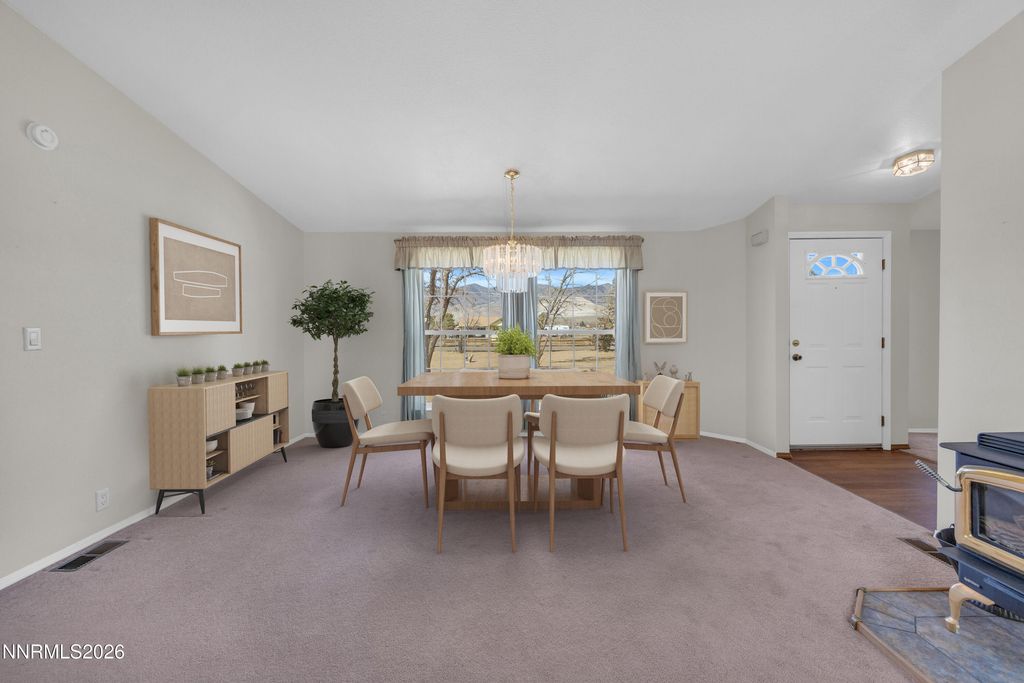 Image 13 of property listing at 164 El Dorado Avenue, Dayton, NV 89403