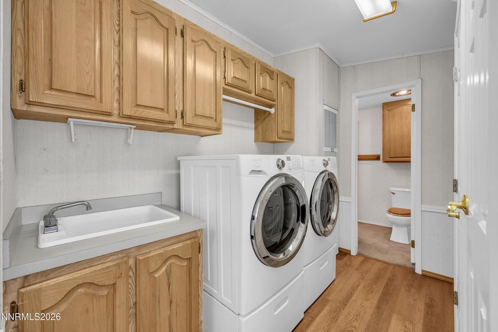 Image 19 of property listing at 164 El Dorado Avenue, Dayton, NV 89403