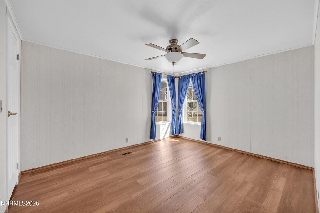 Image 27 of property listing at 164 El Dorado Avenue, Dayton, NV 89403