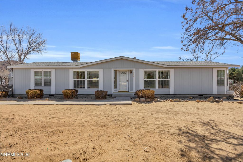 Image 4 of property listing at 164 El Dorado Avenue, Dayton, NV 89403