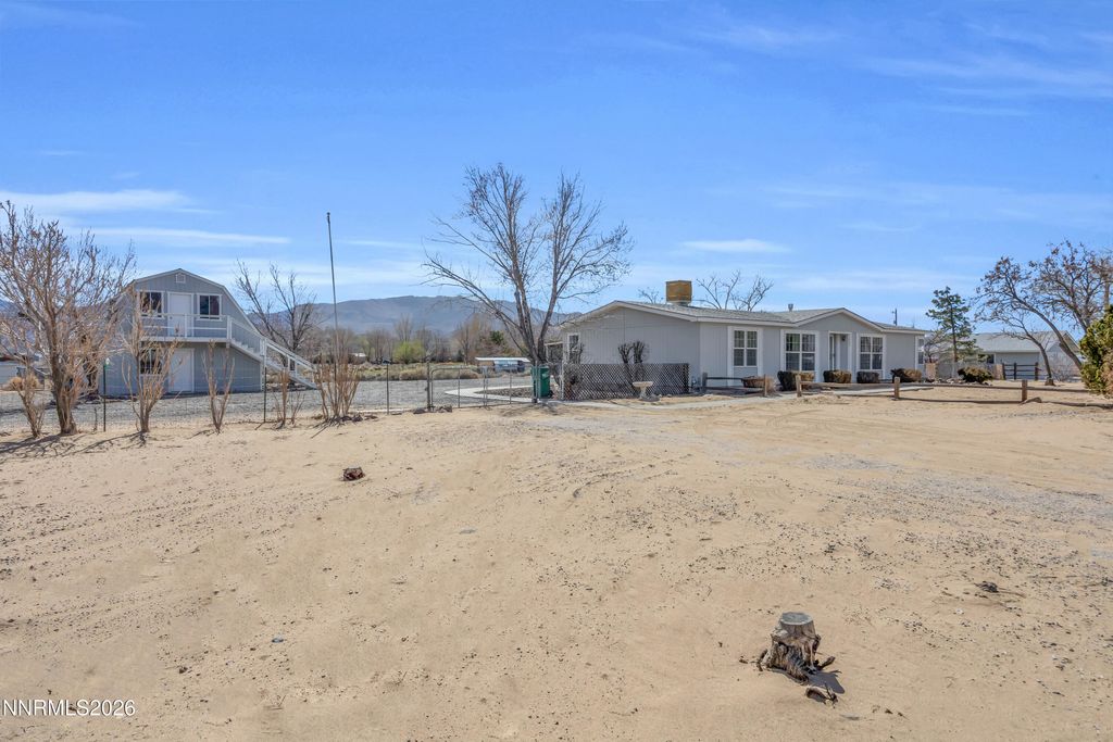 Image 5 of property listing at 164 El Dorado Avenue, Dayton, NV 89403
