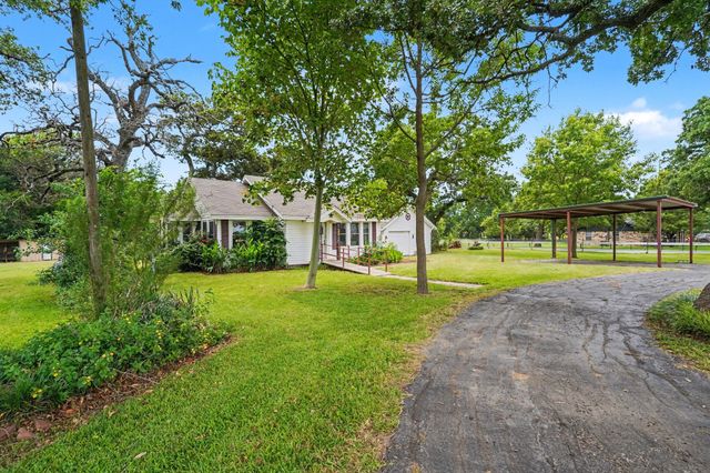 11015 State Highway 171, Covington, TX 76636