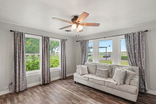 11015 State Highway 171, Covington, TX 76636