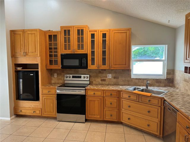 5906 BIRCHWOOD DRIVE, Tampa, FL 33625