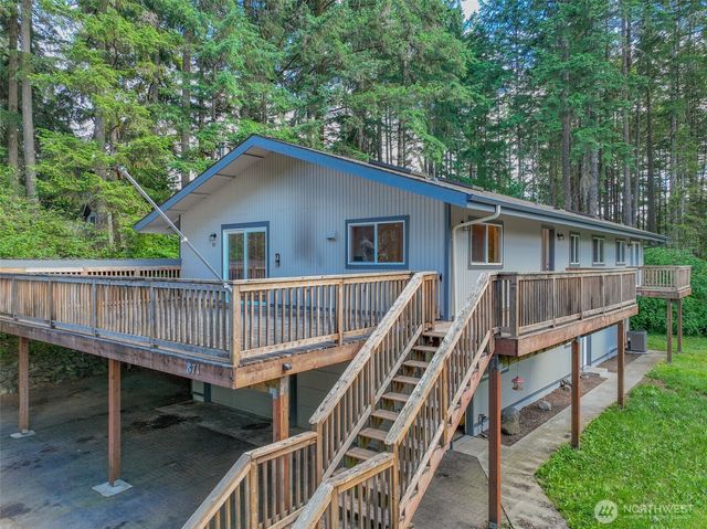 871 NE LARSON BLVD, Belfair, WA 98528