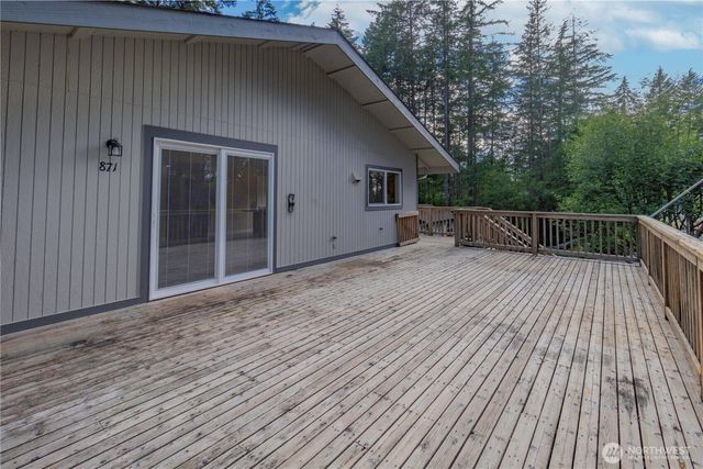 871 NE LARSON BLVD, Belfair, WA 98528