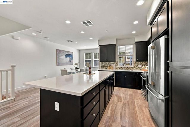 33483 Alvarado Niles Rd, Union City, CA 94587