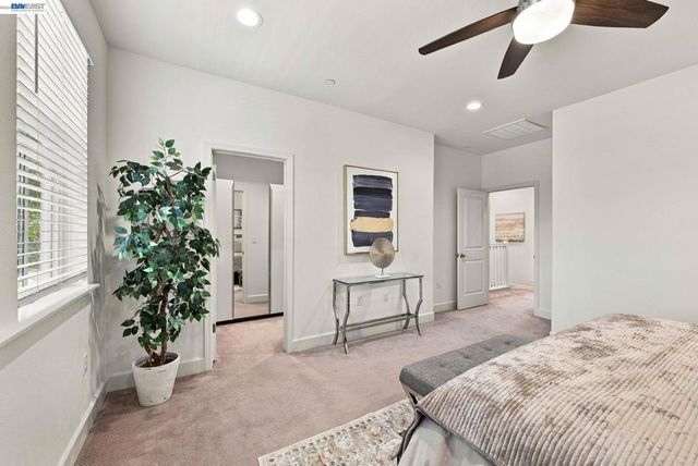 33483 Alvarado Niles Rd, Union City, CA 94587