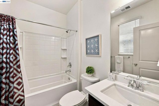 33483 Alvarado Niles Rd, Union City, CA 94587