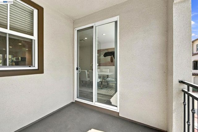 33483 Alvarado Niles Rd, Union City, CA 94587