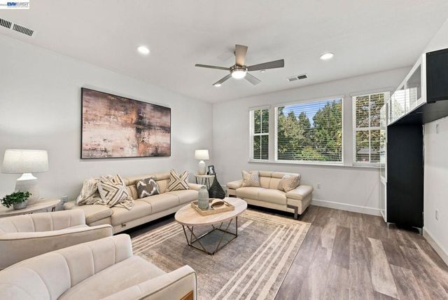 33483 Alvarado Niles Rd, Union City, CA 94587