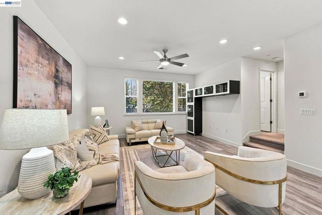 33483 Alvarado Niles Rd, Union City, CA 94587