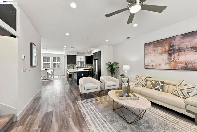 33483 Alvarado Niles Rd, Union City, CA 94587