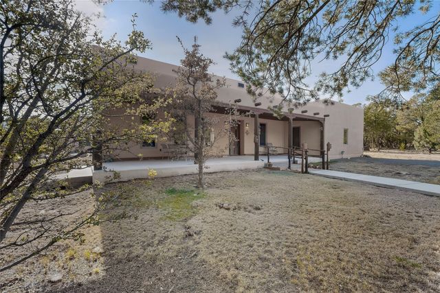 112 Ten Pines, Torreon, NM 87016