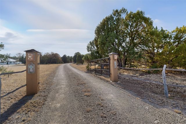 112 Ten Pines, Torreon, NM 87016