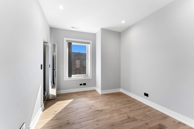 7724 N EASTLAKE Terrace 1, Chicago, IL 60626