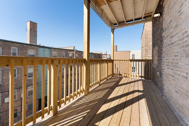 7724 N EASTLAKE Terrace 1, Chicago, IL 60626