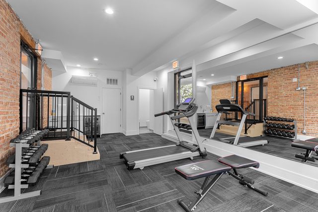 7724 N EASTLAKE Terrace 1, Chicago, IL 60626