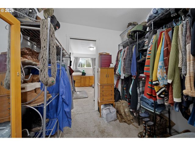 42737 ELLMOR Ln, Port Orford, OR 97465