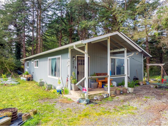 42737 ELLMOR Ln, Port Orford, OR 97465