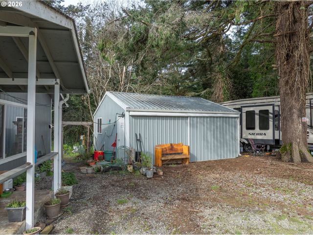 42737 ELLMOR Ln, Port Orford, OR 97465