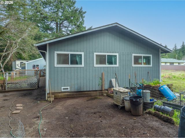 42737 ELLMOR Ln, Port Orford, OR 97465