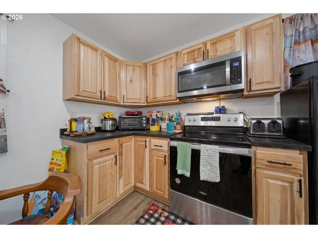 42737 ELLMOR Ln, Port Orford, OR 97465