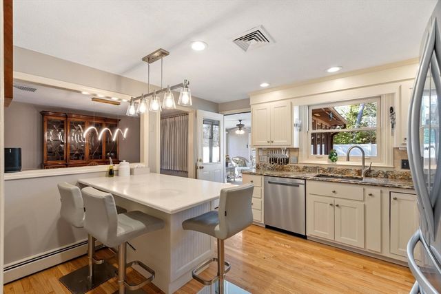 15 Kennel Hill Drive, Beverly, MA 01915