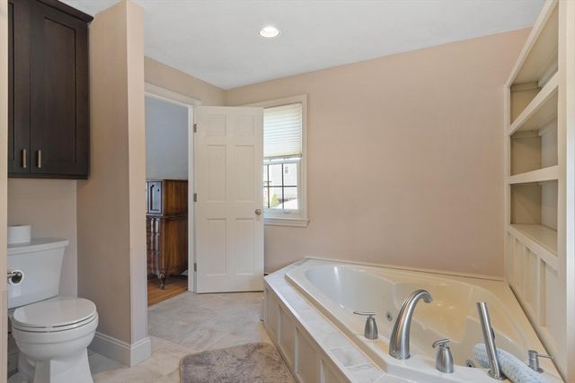 15 Kennel Hill Drive, Beverly, MA 01915