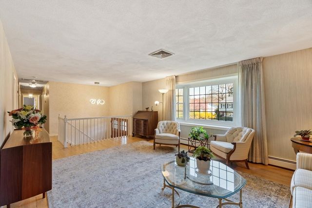 15 Kennel Hill Drive, Beverly, MA 01915