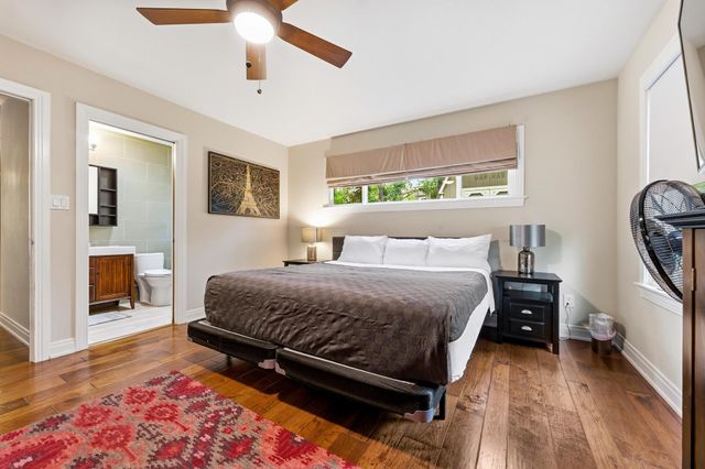 2110 De Verne ST, Austin, TX 78704