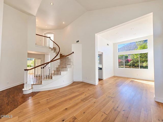 1845 Autumn Place, Simi Valley, CA 93065