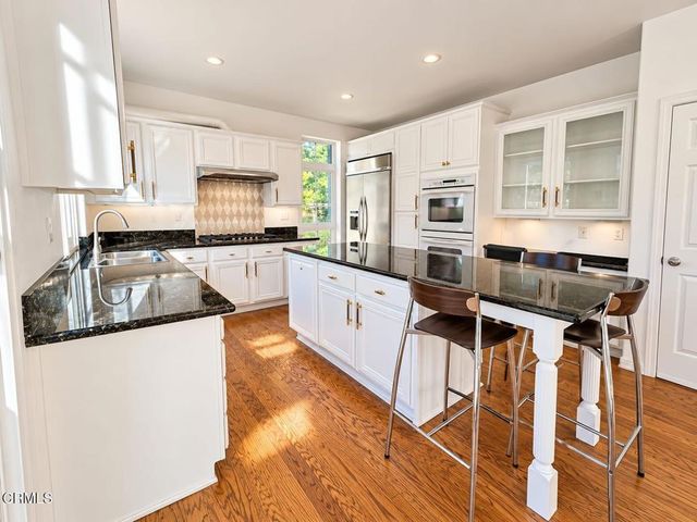 1845 Autumn Place, Simi Valley, CA 93065
