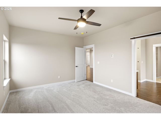 909 DURHAM Ave, Sutherlin, OR 97479