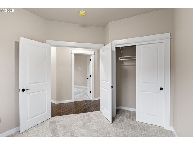 909 DURHAM Ave, Sutherlin, OR 97479