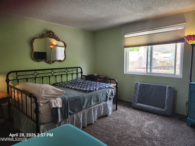 3174 Myles Drive, Sparks, NV 89434