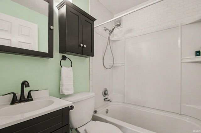 1905 Inglewood Place, South Bend, IN 46616