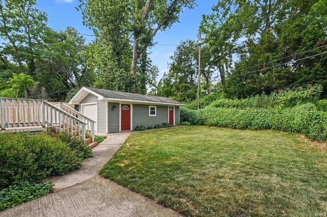 1905 Inglewood Place, South Bend, IN 46616