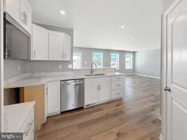 37 KRISTI LN, Biglerville, PA 17307