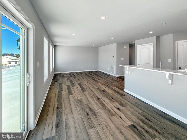 37 KRISTI LN, Biglerville, PA 17307