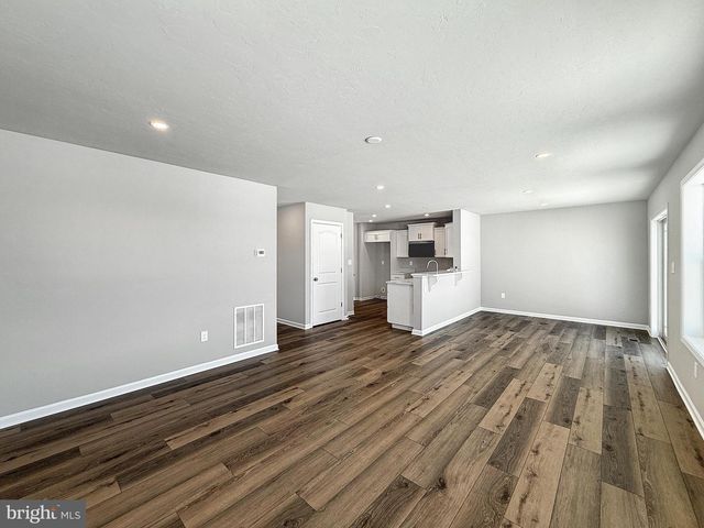 37 KRISTI LN, Biglerville, PA 17307