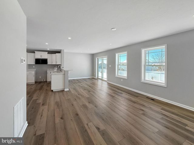 37 KRISTI LN, Biglerville, PA 17307