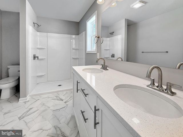 37 KRISTI LN, Biglerville, PA 17307